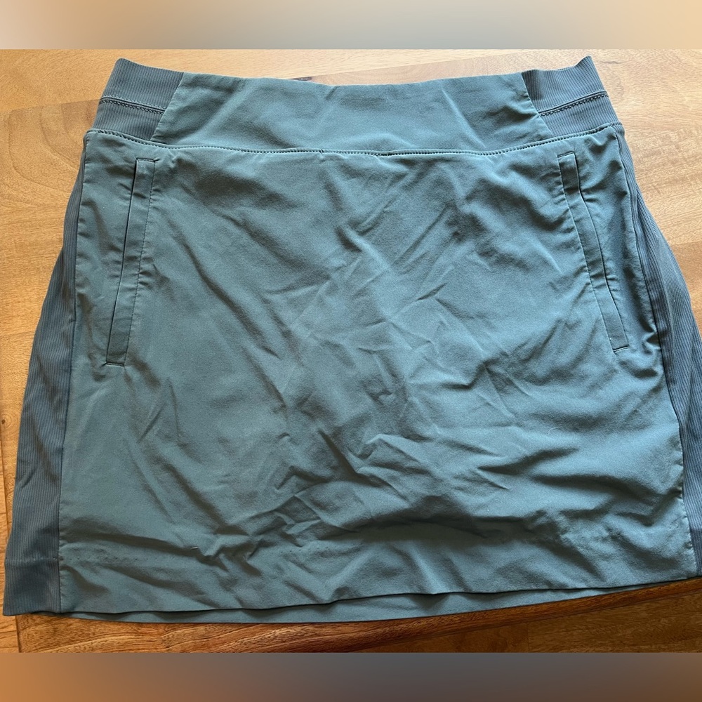 Athleta tennis skort